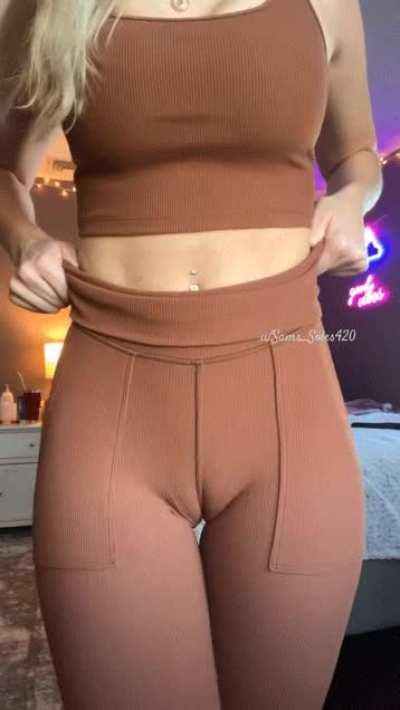 My first cameltoe here ;)