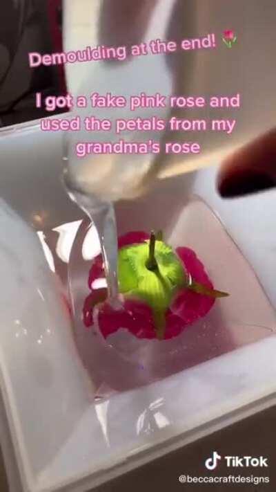 This person made a video on tiktok of them making a beautiful resin craft of pink rose from her grandmas 3 year old funeral (this is a repost because it got taken down last night with 22k likes)