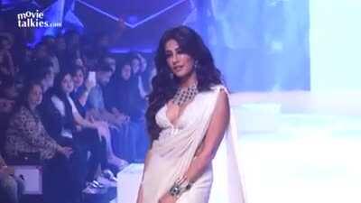 &quot;Chitrangada Singh gracing the saree by her goddess attributes&quot; That ramp walk-swaying her ass and waist like that is vision🍑