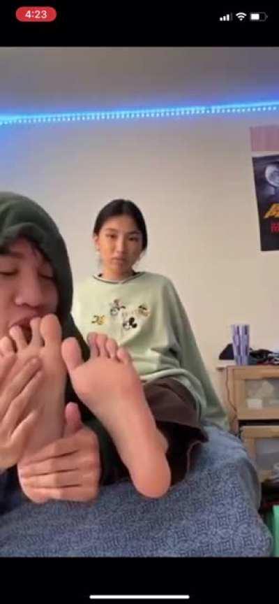 Foot worship video of the turbo green tik tok