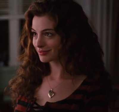 Anne Hathaway [Love & Other Drugs]