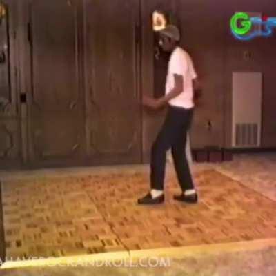 Michael Jackson practices unconventional and unused moves 