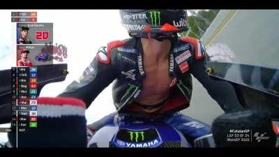 Fabio Quartararo racing with his bare chest. So many things happened #CatalanGP is my favorite race in 2021 so far.