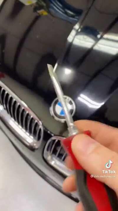 Removing a bmw emblem