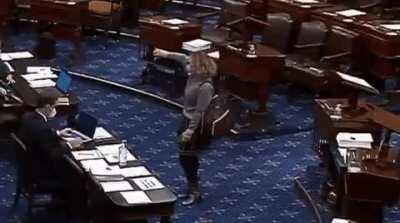 Democratic Senator Kyrsten Sinema voting no on Bernie's $15 minimum wage