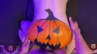 Fucking a nice thicc pumpkin ass for Halloween! 