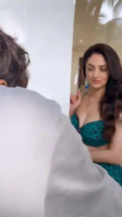 Sensuous Sandeepa Dhar