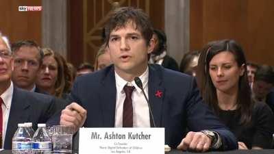 Shoutout to this man Ashton Kutcher, who went from being an actor to fighting to end child sex trafficking. His organisation helped find 6000 human trafficking victims. Respect !