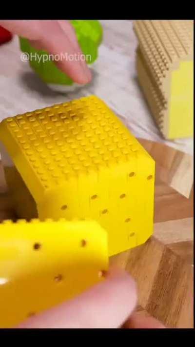 Making a Lego sandwich 