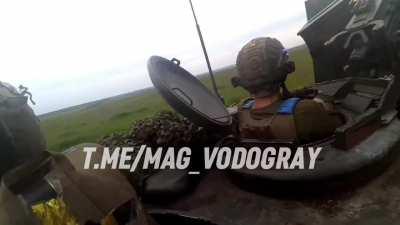 The flight and hit of an enemy ATGM missile next to an Ukrainian M1064 mortar carrier. (The Leopard was apparently later evacuated)