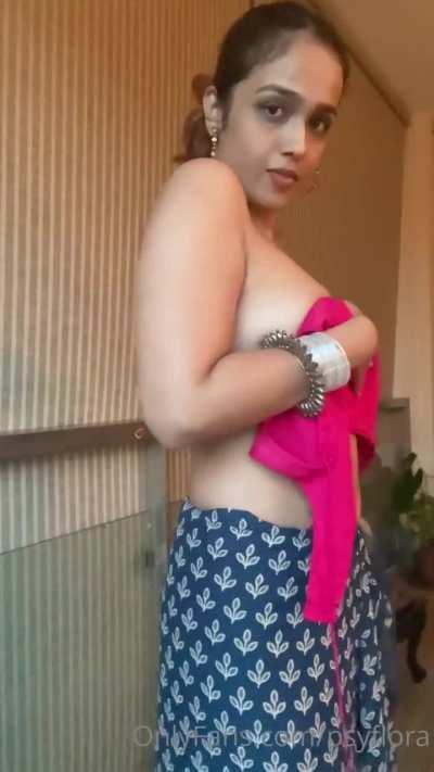 Neelam Kudale ( Psyflora ) HOT Full Nude Boobs Ass Pussy In Saree Strip Show