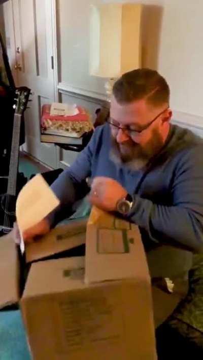 This man donated his son's heart after losing him in a car wreck last year... this month the recipient sent him this gift