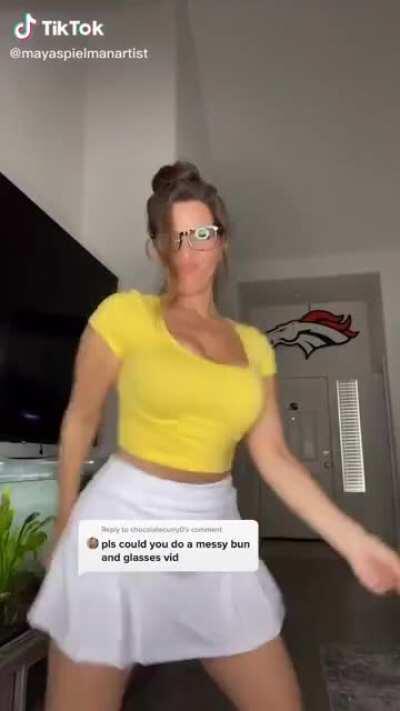 So this women get twerk and show off her boobs and make TEENAGE boys horny. But when I posted a meme about Nazis and The Red Army it gets removed cos somehow it's not helping to make tiktok a respectable and safe place.