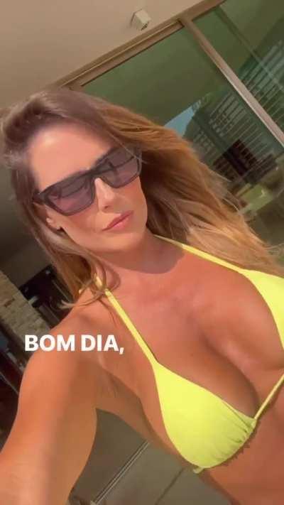 Deborah Secco