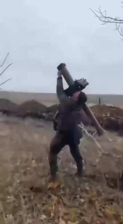 Ukrainian Soldier hits his target with Martlet missle (likely eastern front)