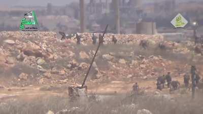 A large exodus of Syrian Army soldiers retreating from the Handarat Camp are harried by rifles &amp;amp; MGs - Aleppo - 5/12/2016