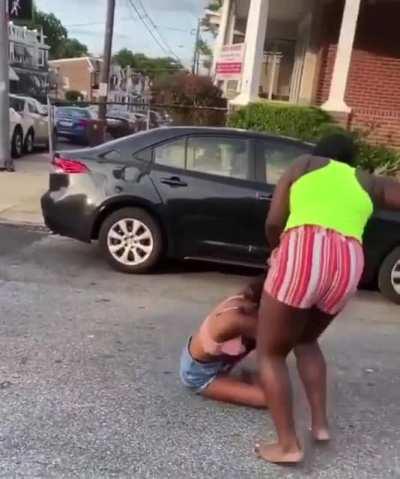 WCGW getting into a fight with a wig and braids