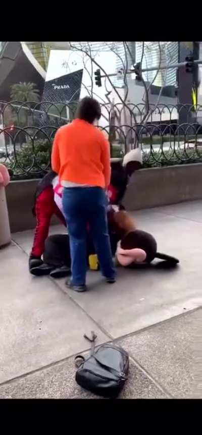 HMF while I fight Minnie Mouse.