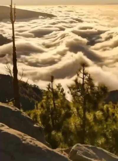 time lapse of clouds that look like water waves