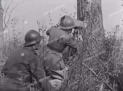 French soldiers fire on a German bunker on 9 may 1940 (location unknown). 