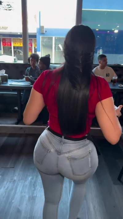 I’ll have that ass for dessert