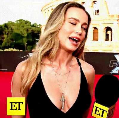 I love Brie Larson's tits 🥵