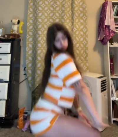 Zoe twerk edit