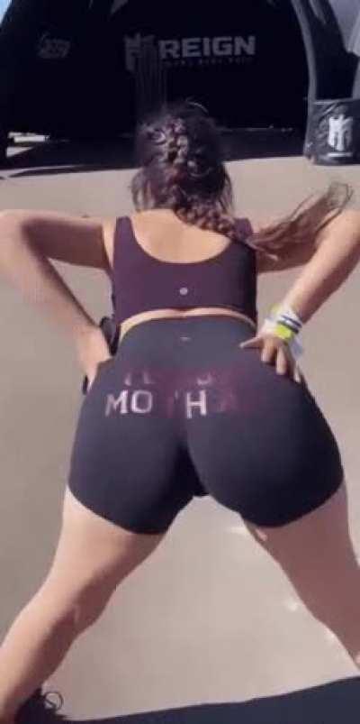 I love camila’s fat ass