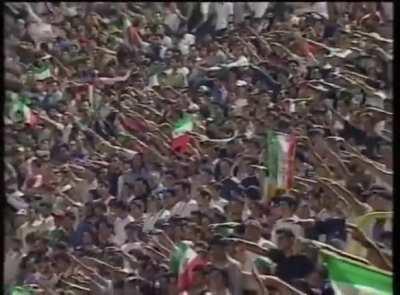 🔥 Thousands of Iranian fans making Nazi salute during the...