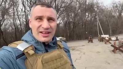 Mayor of Kyiv, Vitali Klitschko: “The city is fortified against a Russian attack. Ukrainian army, territorial defence, police, other powers are ready and we will protect the capital”