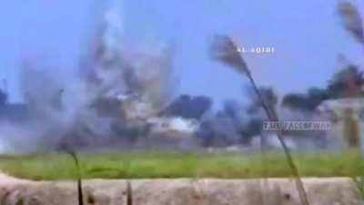 Epic detonation of the BMP M2 Bradley of the occupying forces on the IEDs of the Iraqi guerrillas, the crew leaves the chat