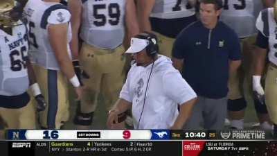 Horse takes a dump during the SMU Game (they better get hazard pay)