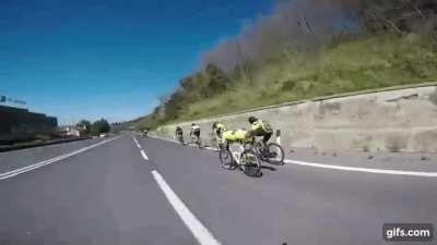 Cyclist demonstrates the importance of aerodynamics