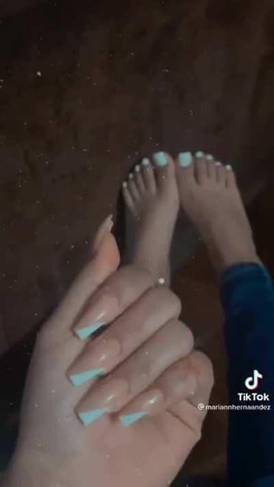 TikTokFeet - Video #5978