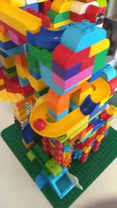 Lego Duplo + Hubelino tower