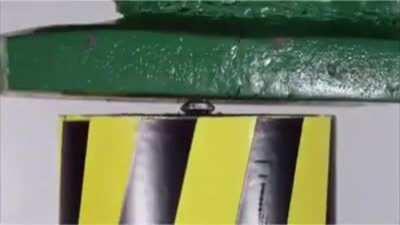 Diamond vs. Hydraulic press