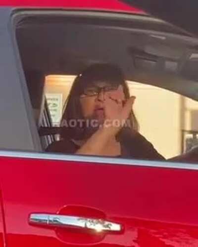 Old Hag Calls A Random Black Man The N Word For No Reason old-hag-calls-a-random-black-man-the-n-word-for-no-reason