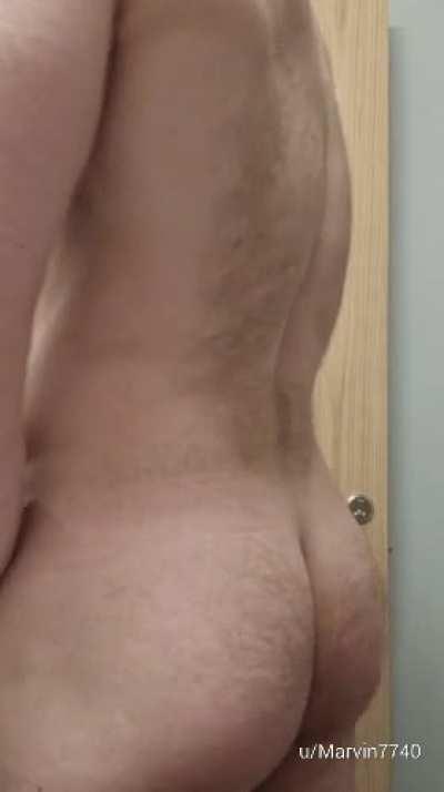 [40] Any love for a hairy back and butt? 🍑