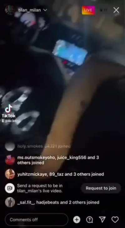 Bhad Bhabie's sexy booty on her friends Instagram live video 😍🥰