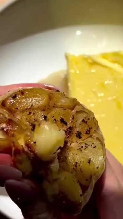 How she made roasted garlic bread