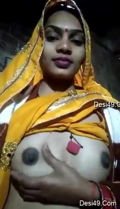 🔥🥰Cute desi village Bhabhi showing her boobs [full video] [link in comment] 🔞💦