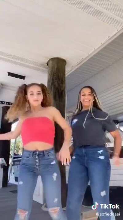 booty shakin' tiktok