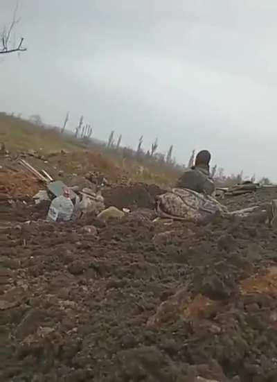 Reportedly footage of a Russian jet crashing in an area near ​​Bakhmut in eastern Ukraine