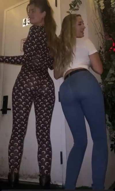 Two 🍑 