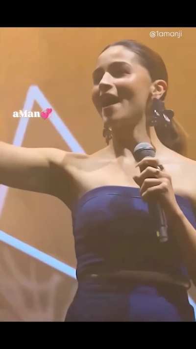 Alia bhatt milky pits 🤤