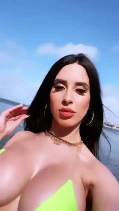 Big Tits &amp;amp; Booty Latina &quot;Maday Castellano&quot; Green Bikini