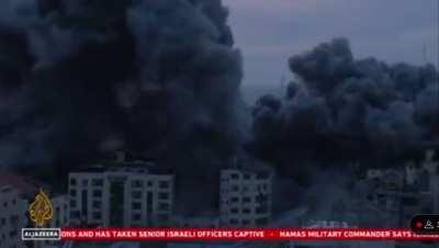 Israeli airstrike on tower in Gaza city a few minutes ago 7/10/23