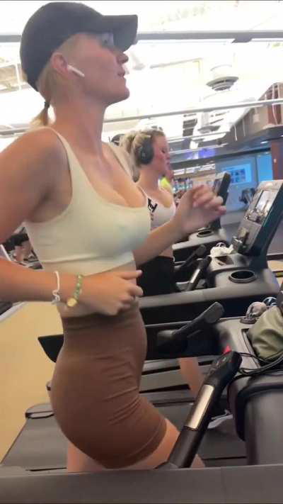 Treadmill 