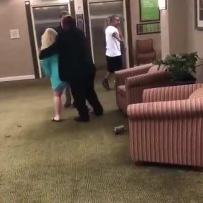 Racist Lady Catches a Beatdown From Hot Blonde