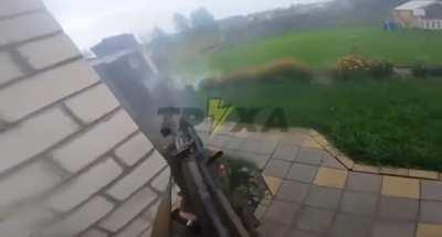 A Ukranian soldier correctly guessed a Russian soldier was hiding behind a door (old footage)